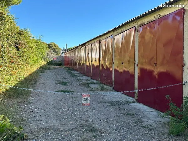 Lot garages /box a vendre