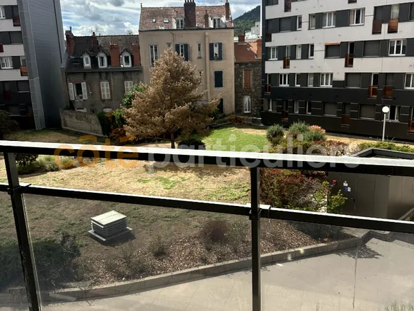 Appartement 2 pièces avec balcon et stationnement