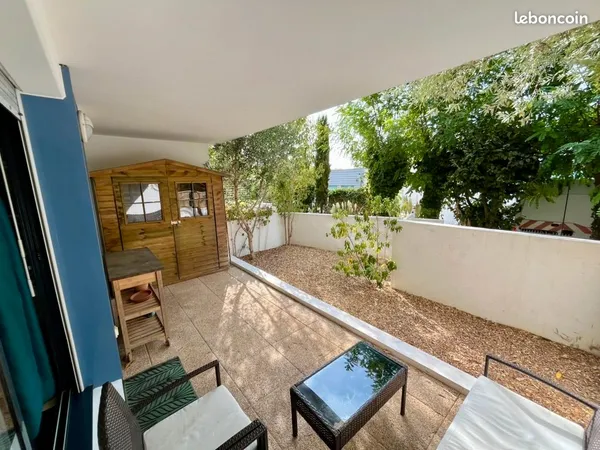 Appartement 38 m² — rez-de-chaussée avec terrasse, jardinet et garage — La Rochelle