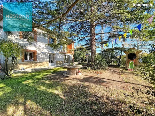 Maison 6 pièces 165 m²