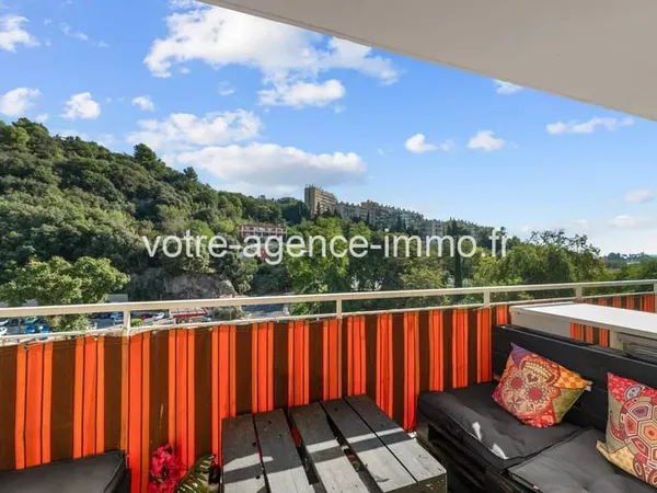 4 pièces avec terrasse + Parking + Cave - MENTON