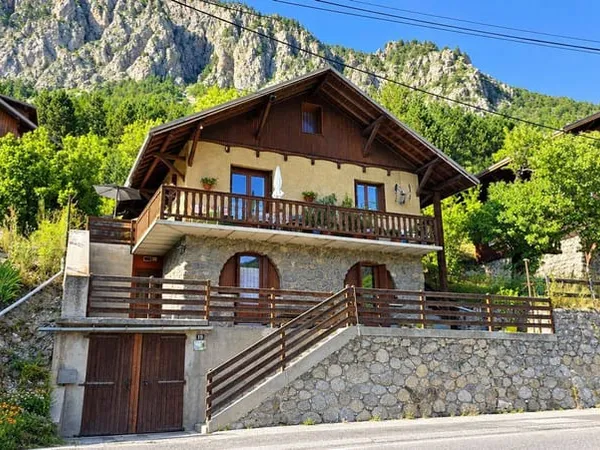 Maison 6 pièces 103 m²