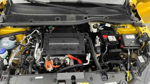 Peugeot 208 electrique 50 kwh 136ch — photo 112