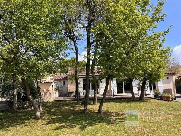 Maison de plain-pied 4 pièces 115 m²