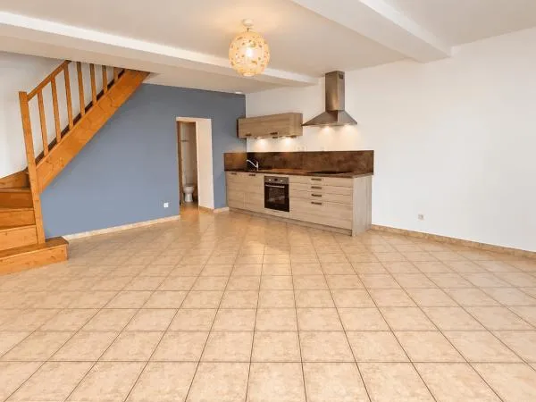Appartement duplex 3 pièces non meublé - 66,29 m² - Blaye