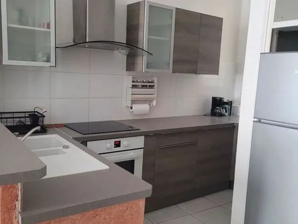 Spacieux F2 MEUBLE avec ascenseur
