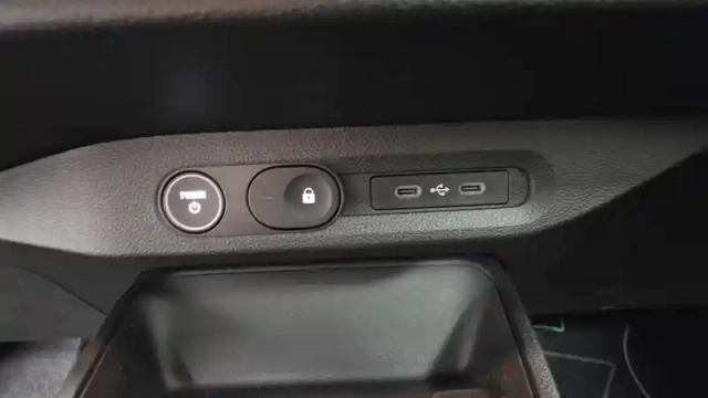 Renault Twingo e-tech electrique 80 ch autonomie urbaine — photo 47