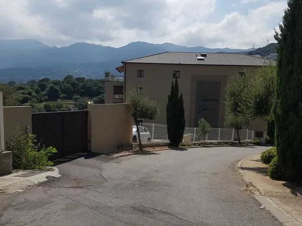 Garage box