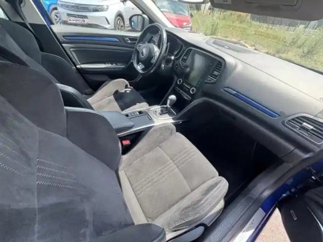 Renault Megane estate 1.6 tce 205ch energy gt edc — photo 11