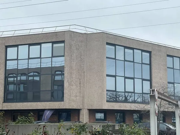 Local 340 m²