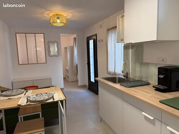 Appartement rénové 21 m² avec coin nuit séparé - Marseille 7e - Meublé