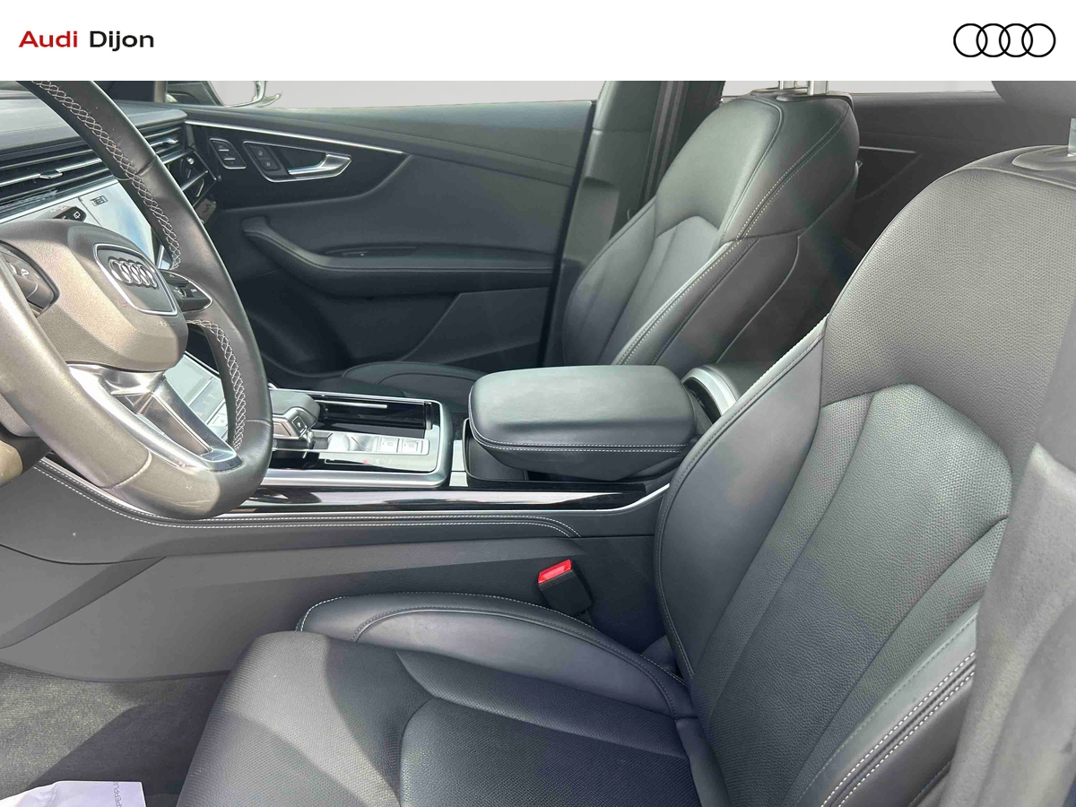 Audi Q8 55 TFSI e 394 Tiptronic 8 quattro — photo 11