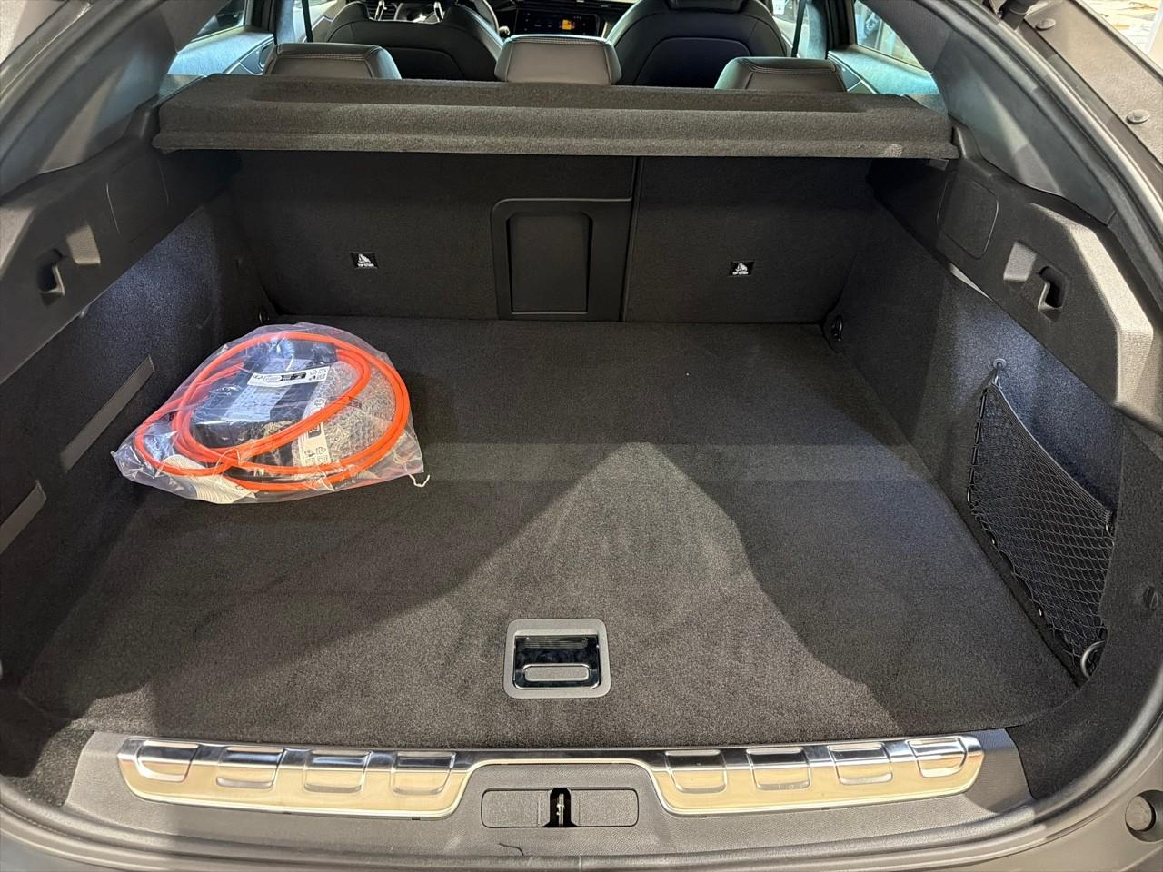 Peugeot 408 plug-in hybrid 240ch gt exclusive e-dcs7 — photo 6