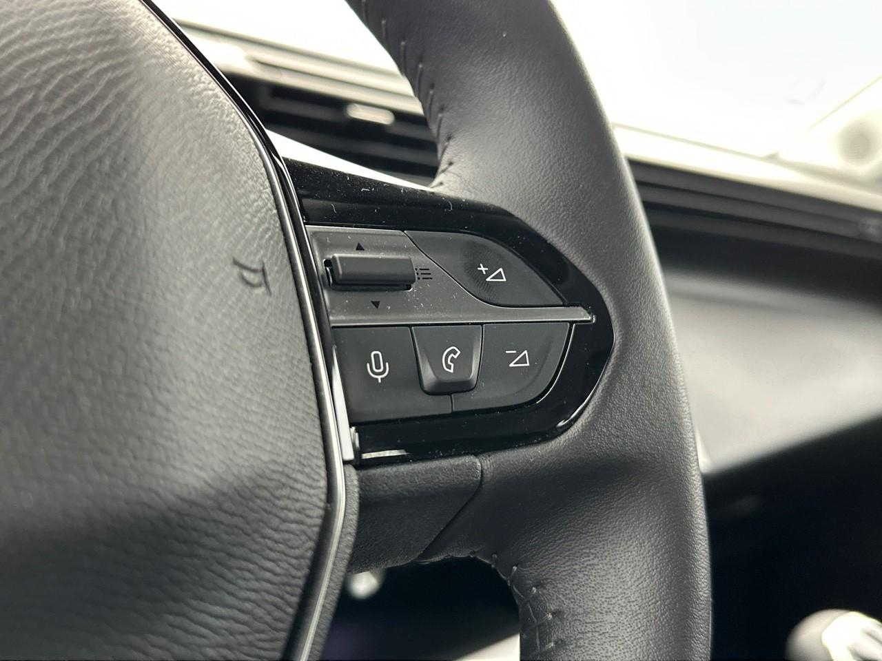 Peugeot 308 puretech 130ch s&s bvm6 active pack — photo 18