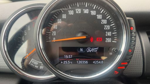 Mini One 1.2 102 - Hatch – 2016 – 126356 km – Essence – Boîte Manuelle — photo 23