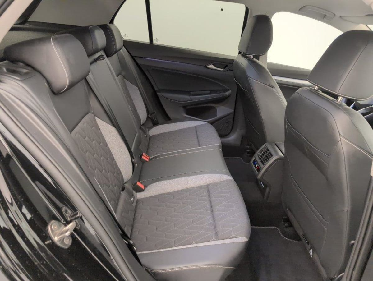 Volkswagen Golf 8 — photo 10