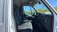 Renault Master F3300 L2H2 2.3 dCi 135ch Grand Confort E6 — photo 10