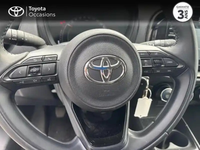 Toyota Aygo x 1.0 vvt-i 72ch dynamic my23 — photo 13