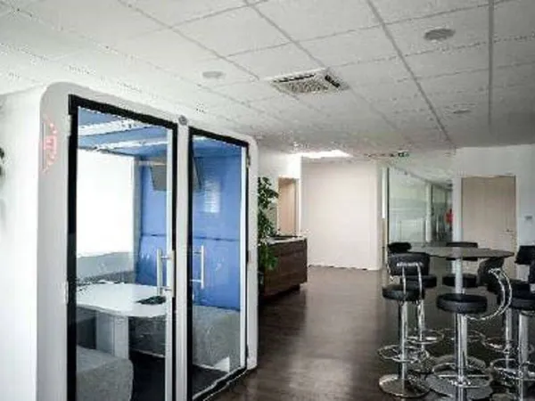 Local d'activité 3038 m²