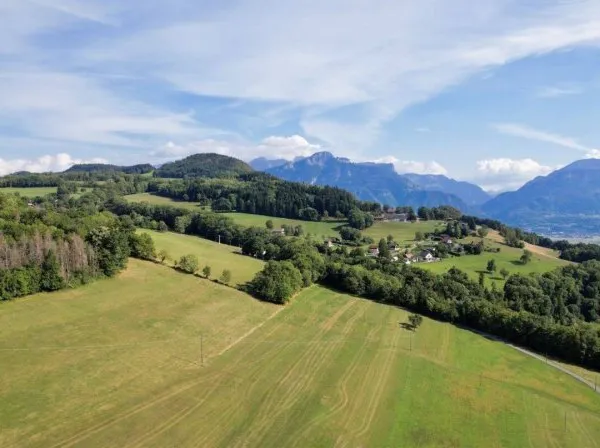 Terrain 884 m²