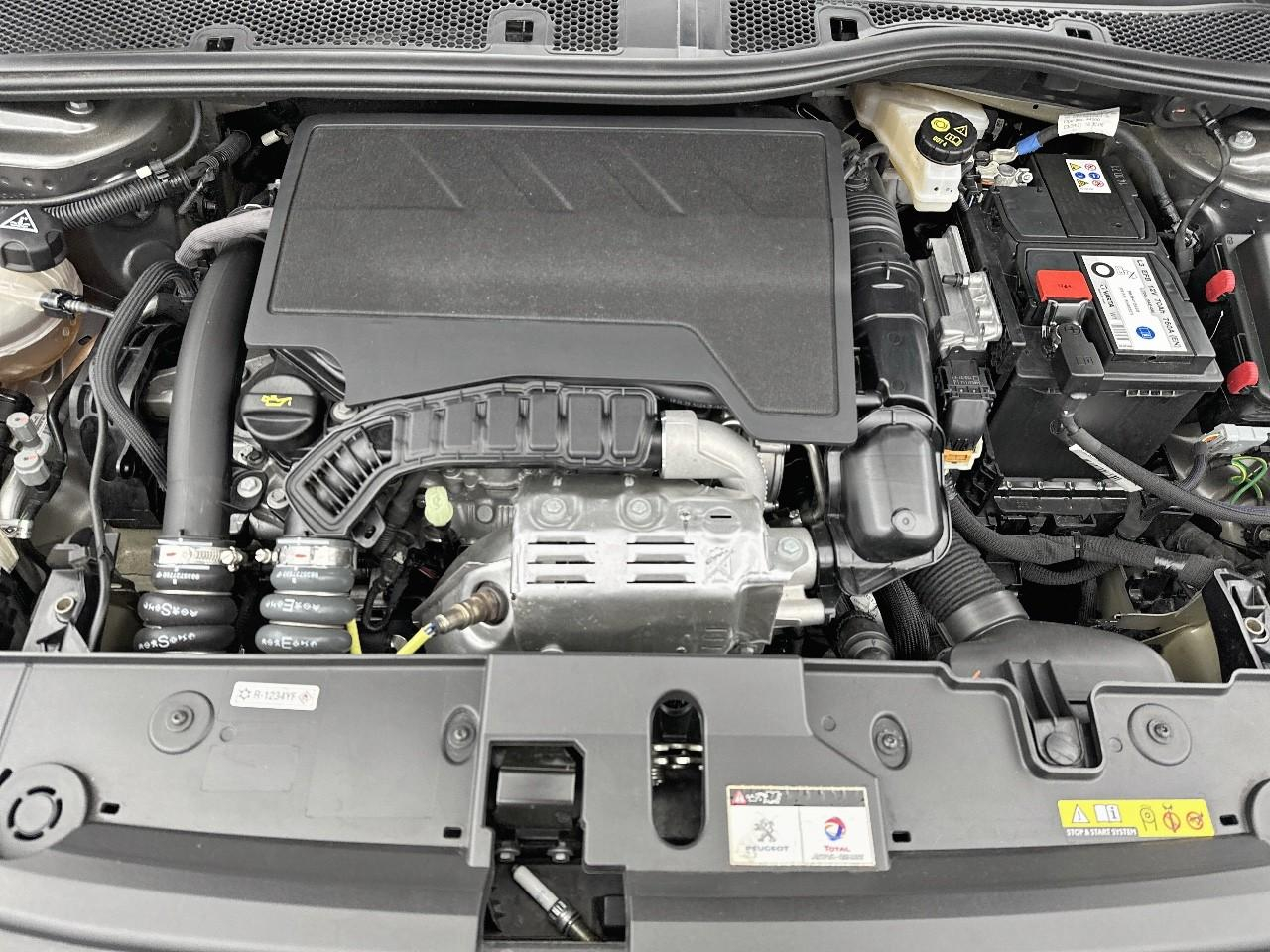Peugeot 208 puretech 100 s&s bvm6 allure — photo 13