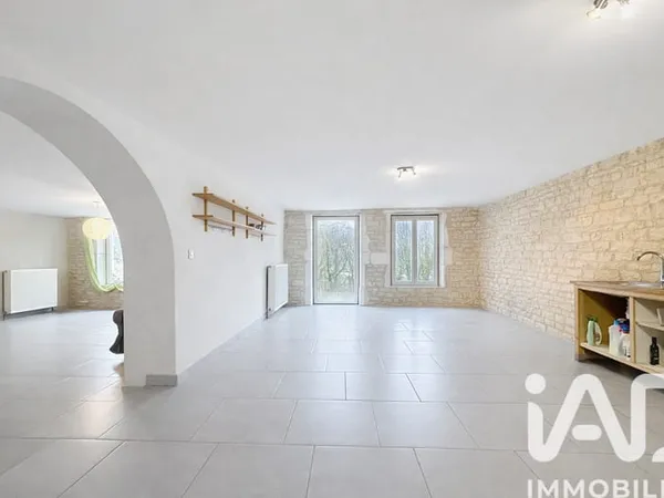 Maison 5 pièces 246 m²
