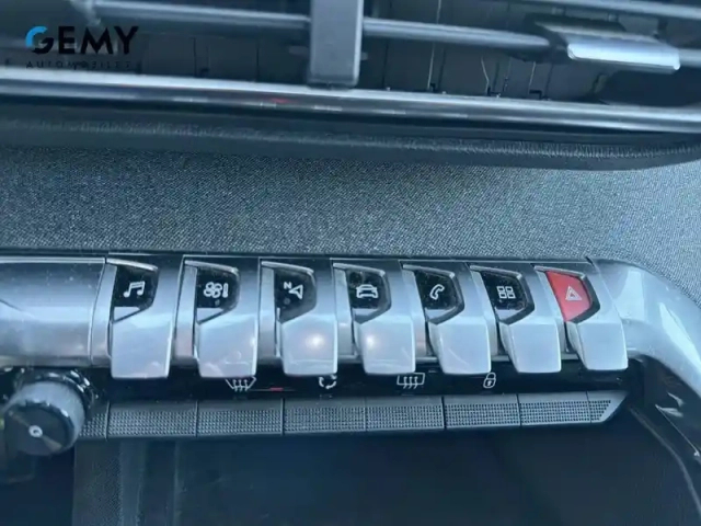 Peugeot 3008 puretech 130ch s&amp;s bvm6 — photo 18