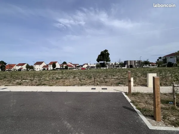 Terrain 373 m² Chalons En Champagne