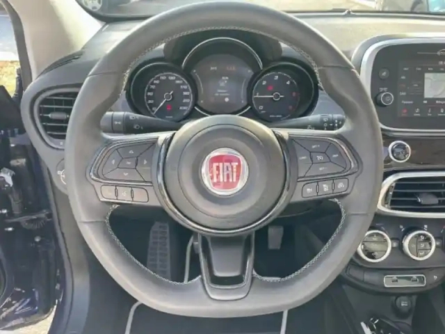 Fiat 500 x 1.3 firefly turbo t4 150ch yacht club capri dolcevita dct — photo 10