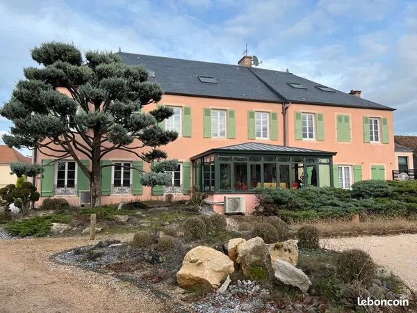 Appartement à louer Beaune 700