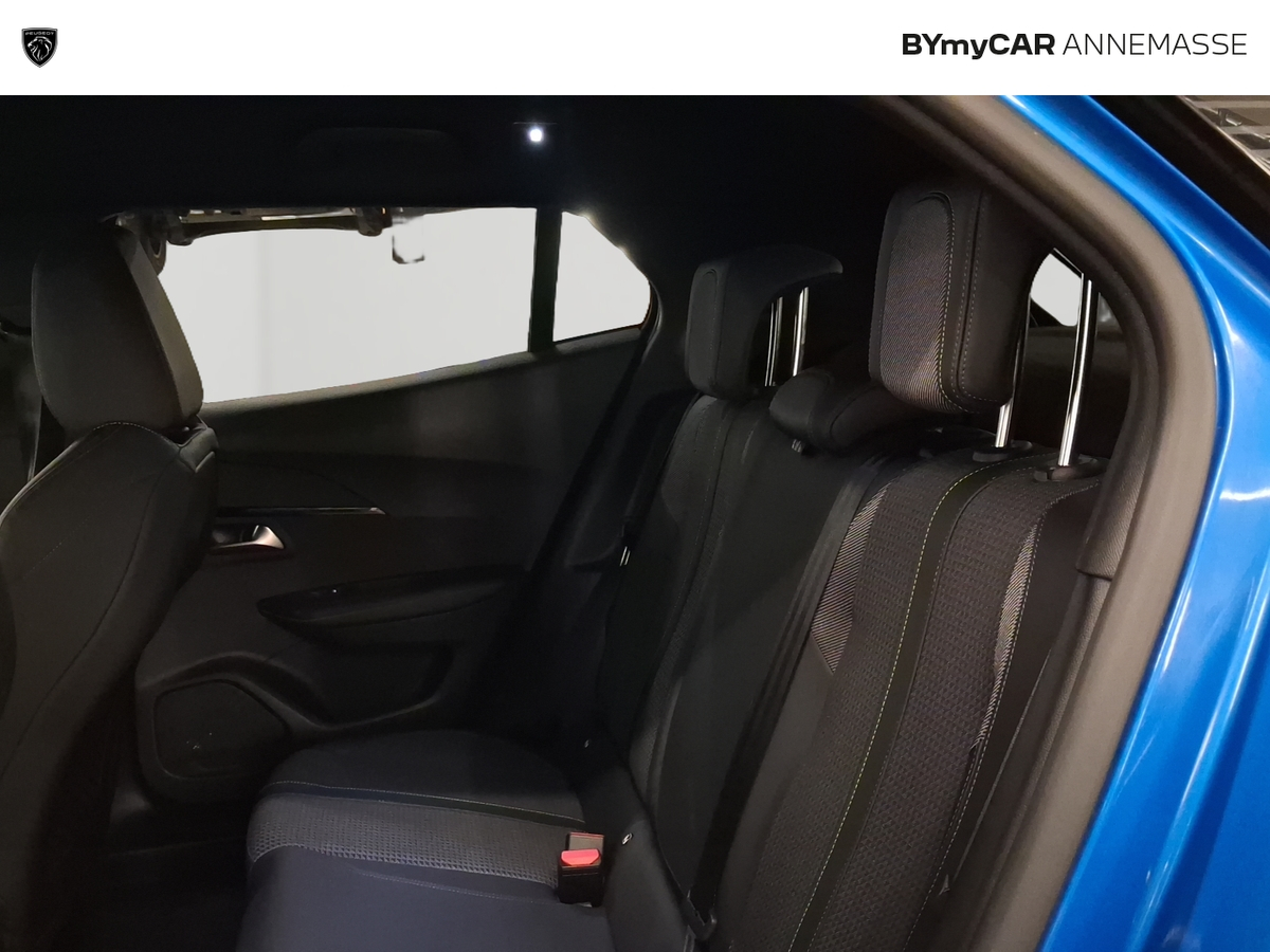 Peugeot 2008 PureTech 130 S&amp;S EAT8 — photo 18