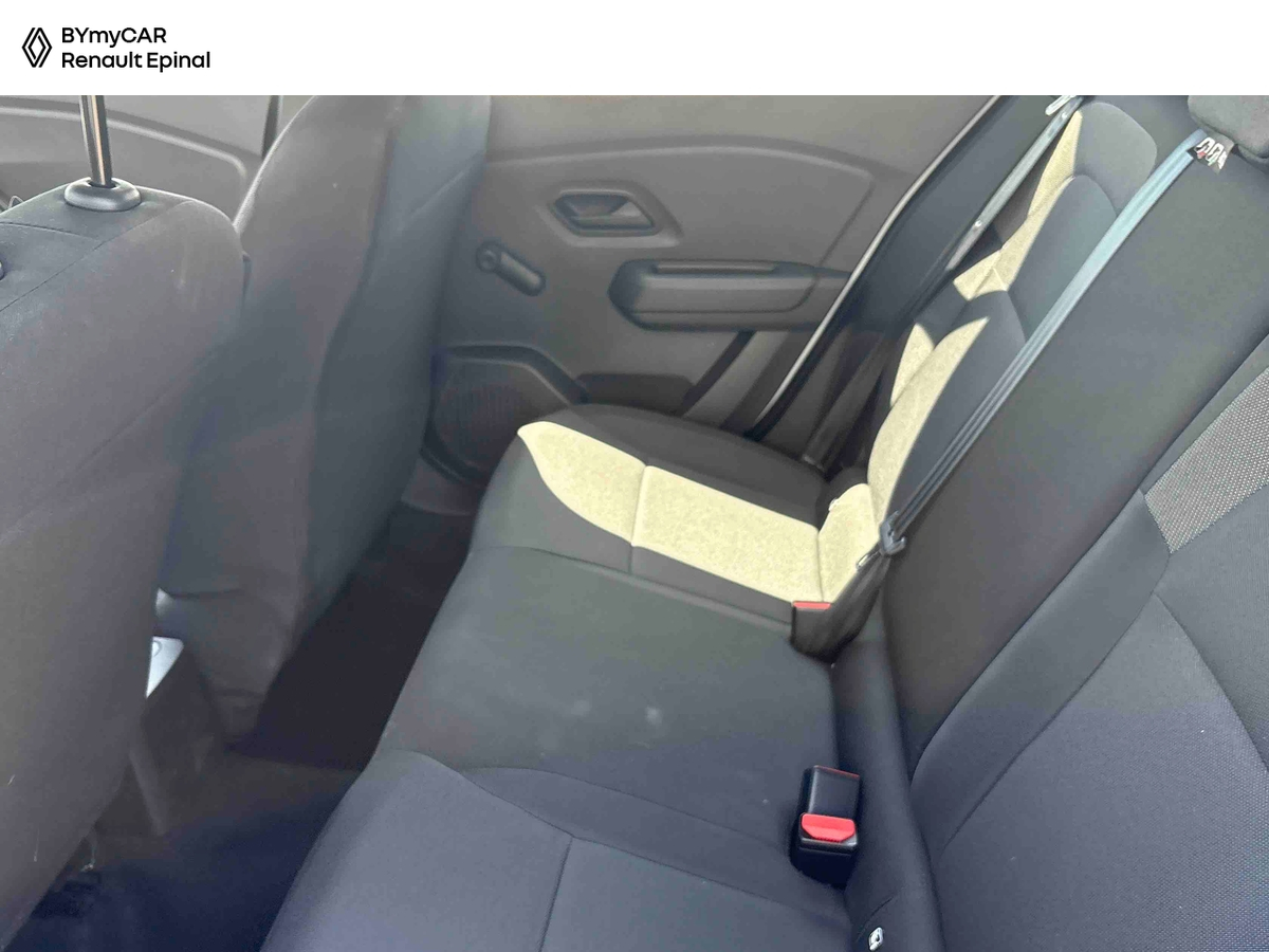 Dacia Sandero SCe 65 — photo 12
