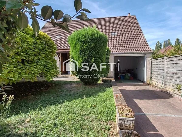 Maison F4 de 82m2 - 3 chambres - garage accolé - proche commerces à pied !