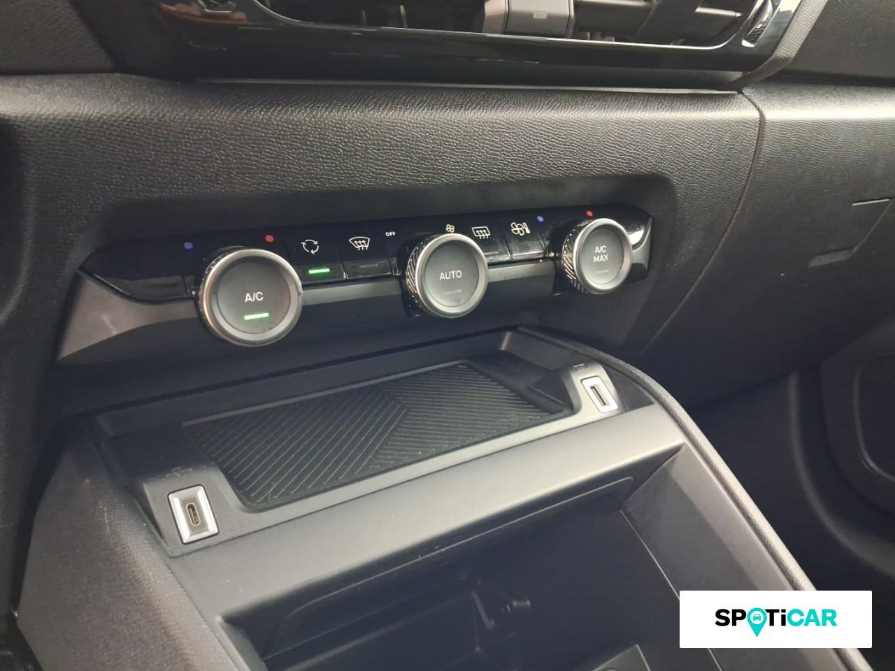 Citroën C4 1.2 hybride 145ch plus e-dcs6 — photo 15