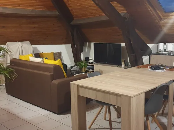 Appartement F3 2eme étage à Domont(95) Surface habitable 42m2 + 22m2 Surface hauteur inferieur à 1,8