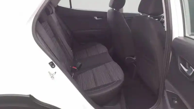 Kia Stonic 1.0 t-gdi 100 ch bvm6 — photo 11