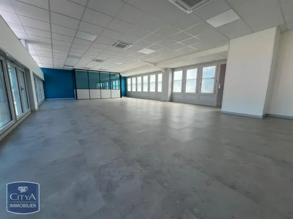 Local commercial 188 m²
