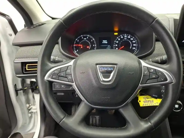 Dacia Sandero eco-g 100 — photo 2