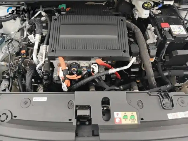 Peugeot 208 electrique 50 kwh 136ch — photo 12