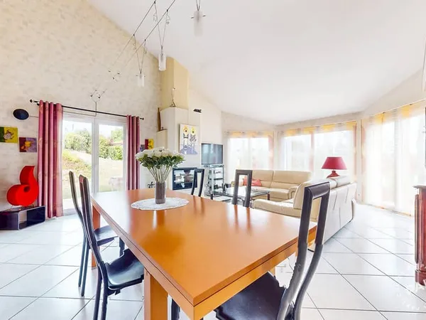 Maison 6 pièces 165 m²