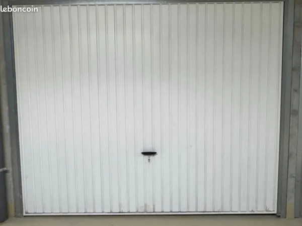 Garage box fermé