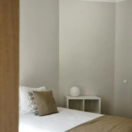 Chambre 5 pièces 134 m²