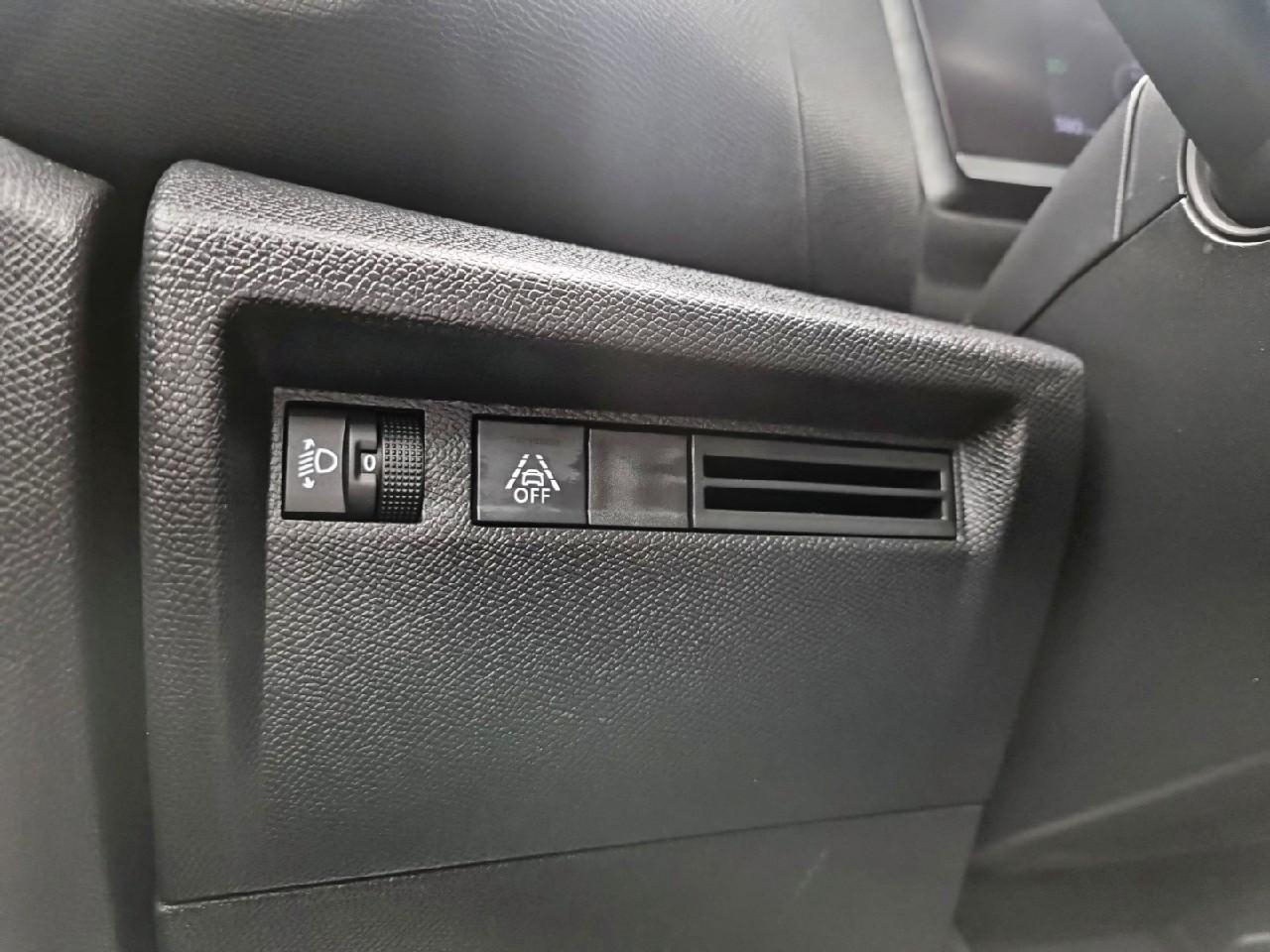 Citroën C4 societe bluehdi 110 s&s bvm6 feel nav business r — photo 20