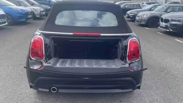Mini Mini cabriolet cooper 136 ch dkg7 — photo 12
