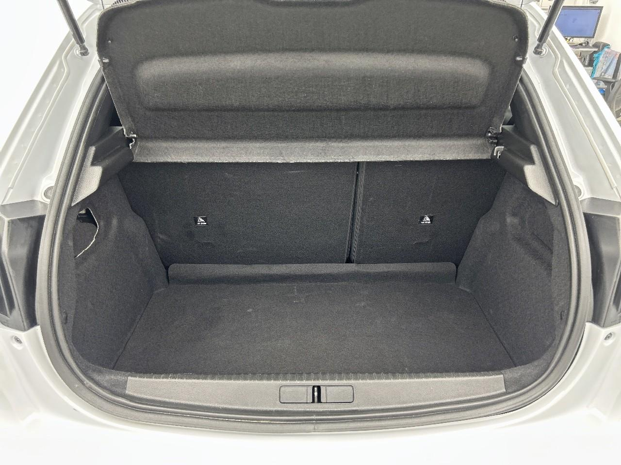 Peugeot 208 100 s&s bvm6 business — photo 14