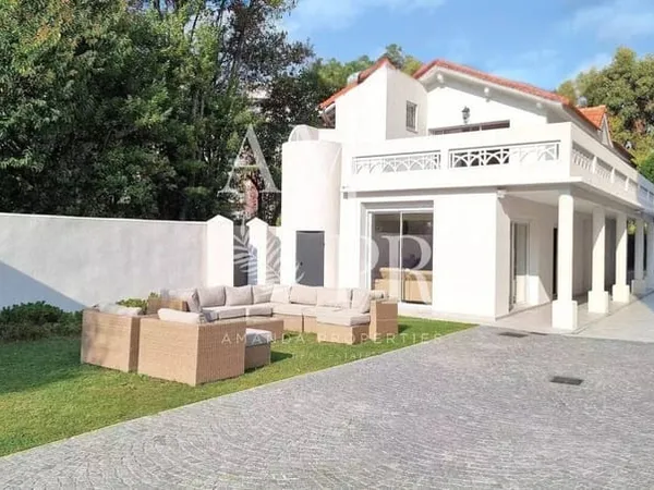 Maison de ville 7 pièces 180 m²