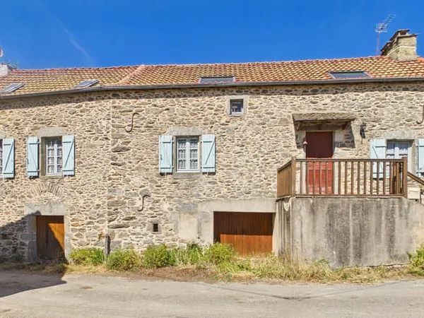 Maison en pierre avec jardin Calme, charme et beau potentiel d'aménagement