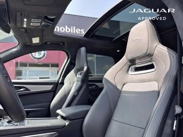 Jaguar F-Pace p400e plug-in-hybrid r-dynamic hse bva8 awd — photo 11