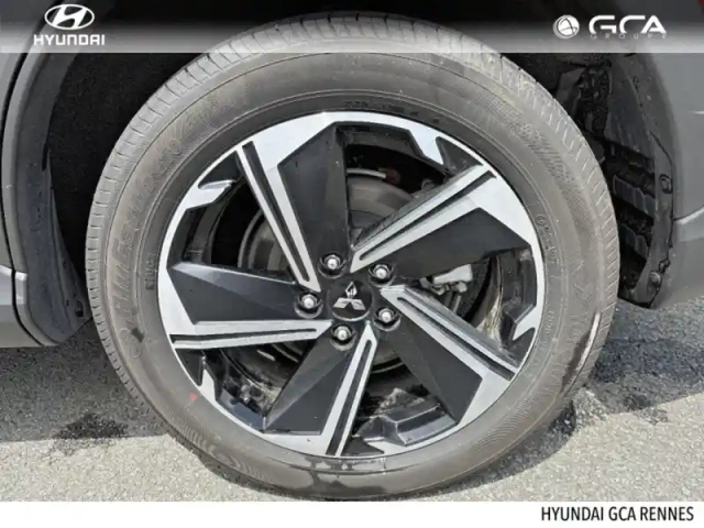 Mitsubishi Eclipse cross 2.4 mivec phev 188ch business 4wd 2023 — photo 4