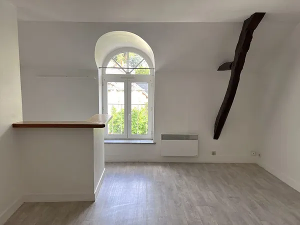 Appartement 3 pièces lumineux à louer à Vernou-sur-Brenne, calme et idéalement situé